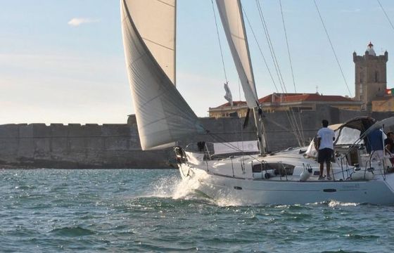 Sailboat Beneteau Oceanis 43 13.26m