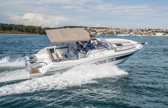 Motorboat Jeanneau Cap Camarat 9.0 WA 500hp