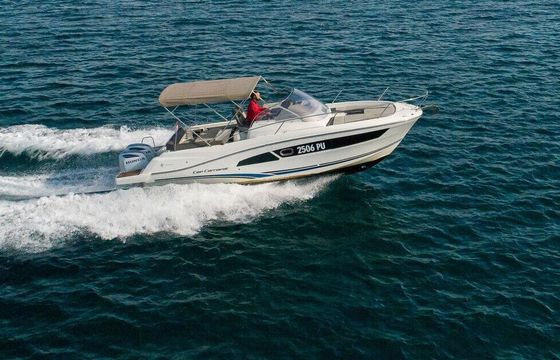 Motorboat Jeanneau Cap Camarat 9.0 WA 500hp