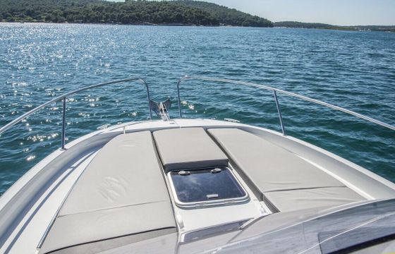 Motorboat Jeanneau Cap Camarat 9.0 WA 500hp
