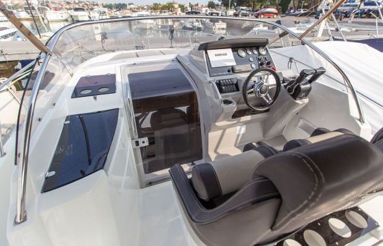 Motorboat Jeanneau Cap Camarat 9.0 WA 500hp