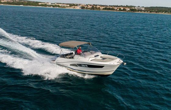 Motorboat Jeanneau Cap Camarat 9.0 WA 500hp