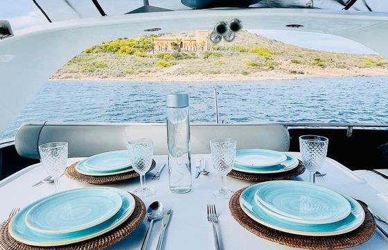 Motor yacht Fairline 56 Squadron 100hp