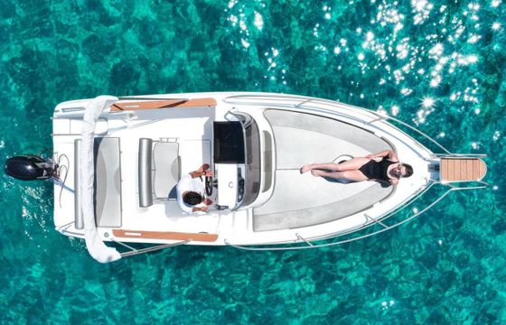 Motorboat Aquabat Sport Infinity 21 140hp