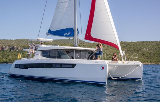 Catamaran Sunsail 454L 13m