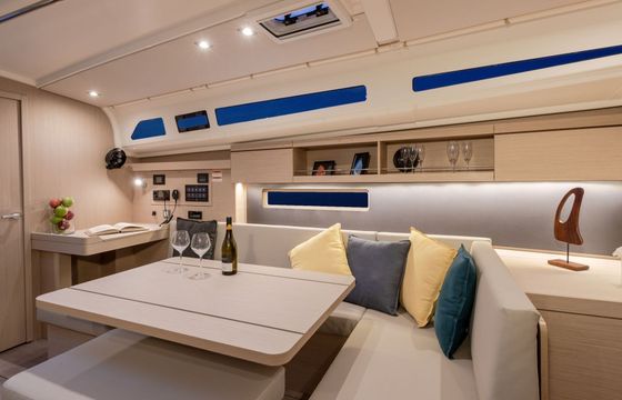 Sailboat Moorings 42.3 12m