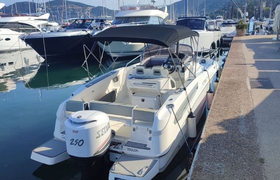Motorboat Karnic SL 702 250hp