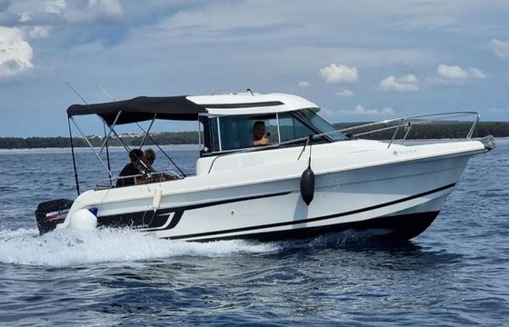 Motorboat Jeanneau Merry Fisher 625