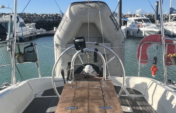 Sailboat Beneteau Océanis 350 10.6m