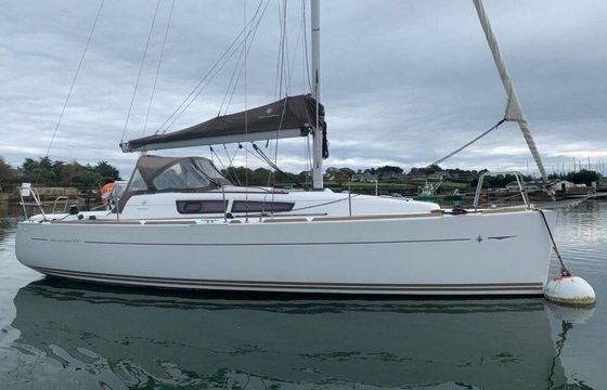 Sailboat Jeanneau Sun Odyssey 33i 9.96m
