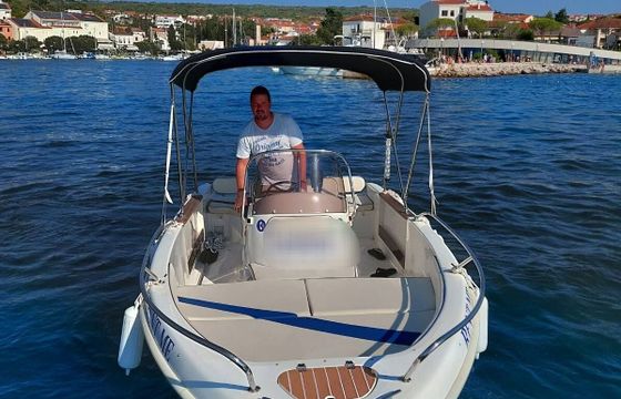 Motorboat Saver 550 Open 115hp