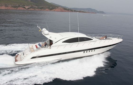 Motor yacht Mangusta 72 3000hp
