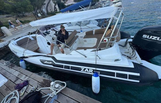 Motorboat Zar Formenti 75 300hp