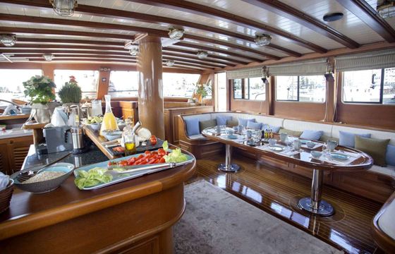 Sailing yacht Custom Custom 31.8m