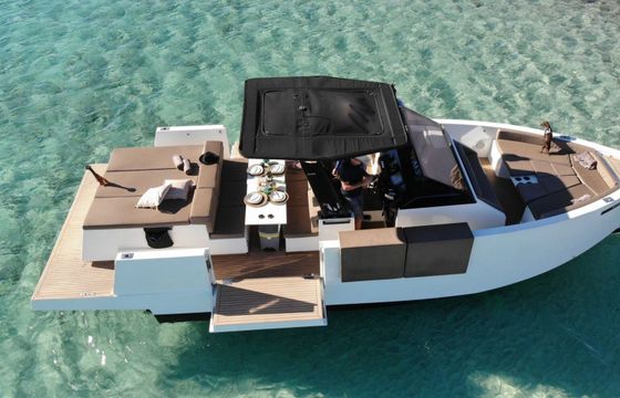Motor yacht De Antonio D34 350hp