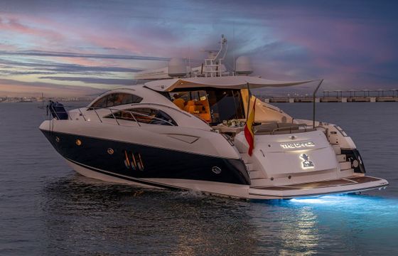 Motor yacht Sunseeker 72 Predator 3200hp