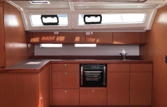 Sailboat Bavaria Cruiser 46 14.4m