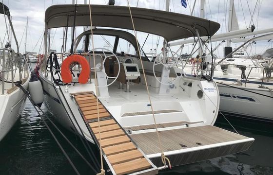 Sailboat Bavaria Cruiser 46 14.4m