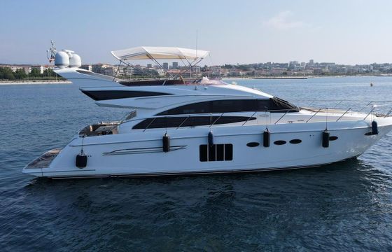 Motor yacht Princess 64 Fly White 2230hp