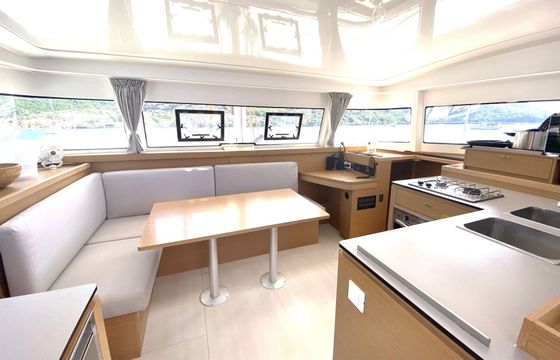 Catamaran Excess 11 11m