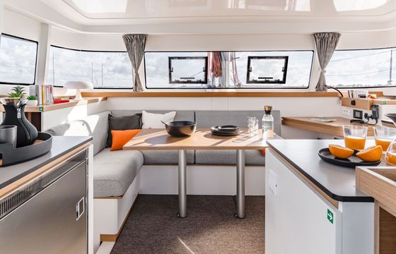 Catamaran Excess 11 11m