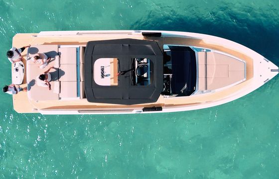 Motorboat DE ANTONIO YACHTS D36 900hp