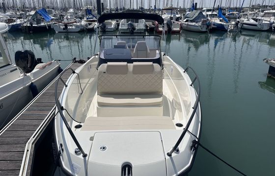Motorboat Quicksilver 705 Open 150hp