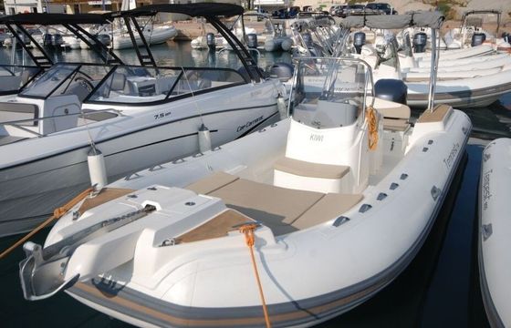 RIB CAPELLI Tempest 700 200hp