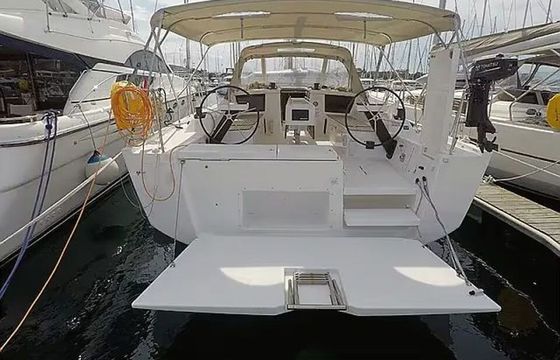 Sailboat Dufour 430 GL 13.24m