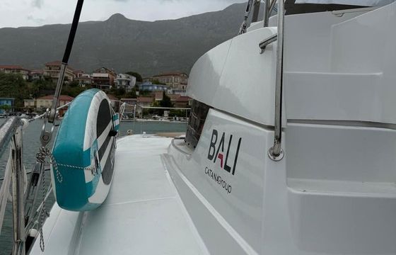 Catamaran Catana Group Bali 4.2 - 4 + 2 cab. 12m