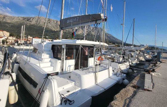 Catamaran Catana Group Bali 4.2 - 4 + 2 cab. 12m