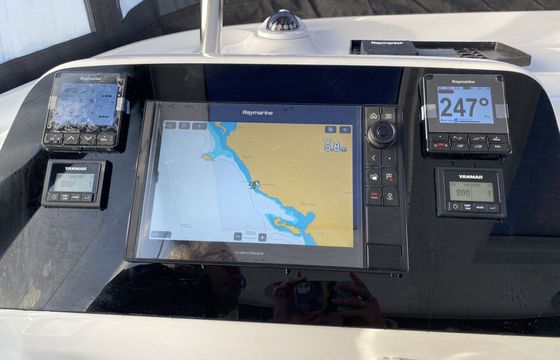 Catamaran Lagoon-Bénéteau Lagoon 42 - 3 + 1 cab. 12m
