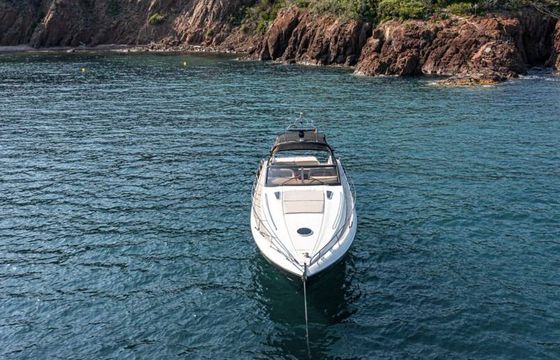 Motorboat Princess V55 1230hp