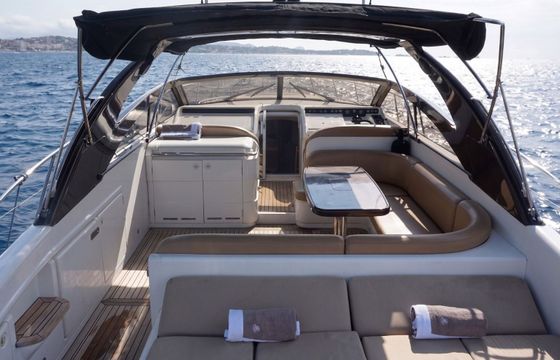 Motorboat Princess V55 1230hp