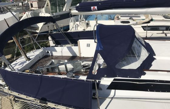 Sailboat Beneteau First 35 10.7m