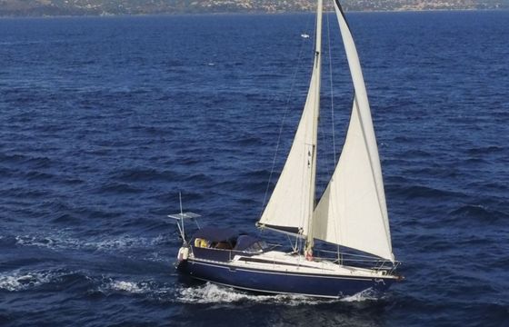 Sailboat Beneteau First 35 10.7m