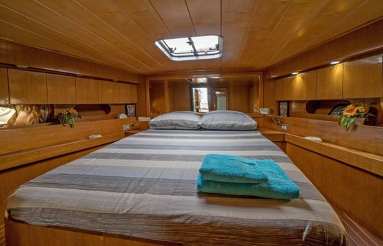 Motorboat PIANTONI HARMONY 42 760hp