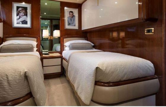 Motor yacht Falcon 106 2280hp