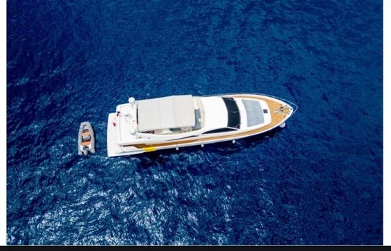 Motor yacht 2010 .