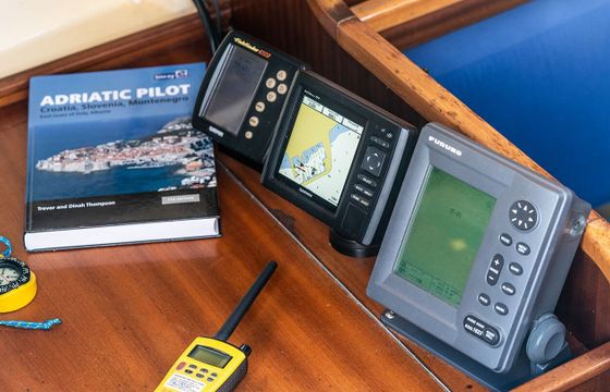Sailboat DUFOUR 31 9.5m