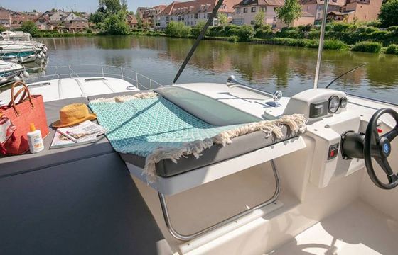 Houseboat Nicols SIXTO FLY C