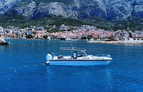 Motorboat Nimbus T9 with Mercury V10 400hp 400hp
