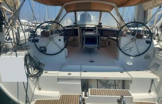 Sailboat Beneteau Oceanis 48 14.6m