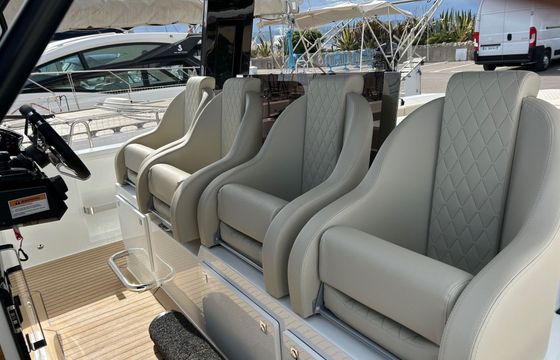 Motor yacht De Antonio D42 1050hp