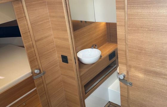 Motor yacht De Antonio D42 1050hp
