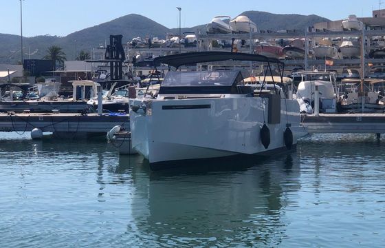 Motorboat De antonio D34 600hp