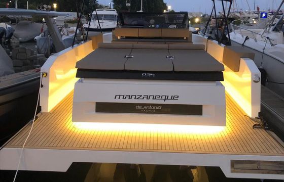 Motorboat De antonio D34 600hp