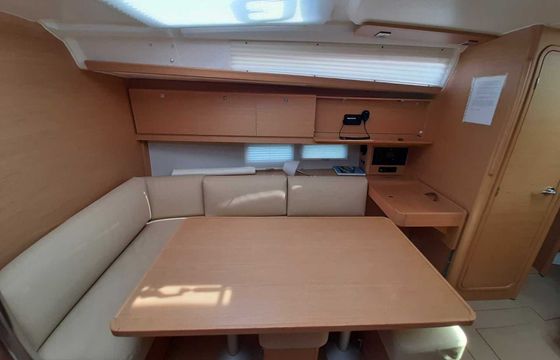 Sailboat Dufour 390 Grand Large 11.93m