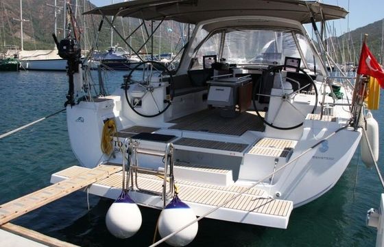 Sailboat Beneteau Oceanis 45 13.94m