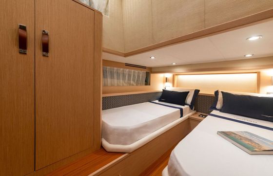 Motor yacht Lancia Aprea 52 1600hp